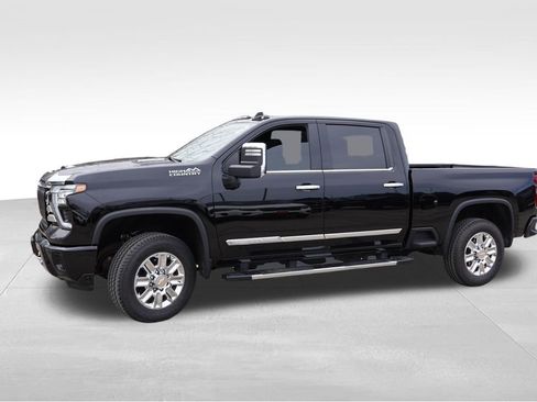 Certified 2024 Chevrolet Silverado 3500 High Country AWD/4WD image 10