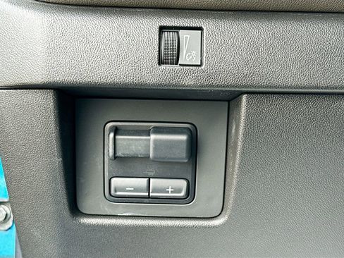 Used 2024 Chevrolet Colorado ZR2 w/ ZR2 Convenience Package III image 10