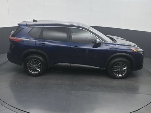 Used 2026 Nissan Rogue SV FWD image 25