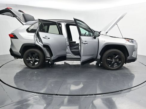Used 2019 Toyota RAV4 XSE w/ XSE Weather Package AWD/4WD image 27