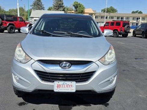 Used 2013 Hyundai Tucson Limited w/ Premium Pkg image 2
