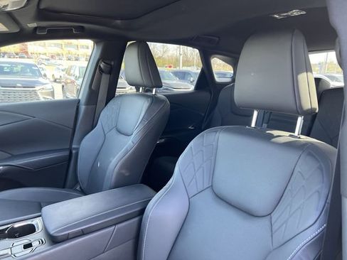 Used 2023 Lexus RX 350 Premium w/ Accessory Package (Z1) FWD image 9