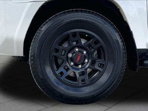 Used 2022 Toyota 4Runner SR5 RWD image 11