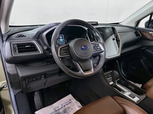 Used 2024 Subaru Ascent Touring AWD/4WD image 9