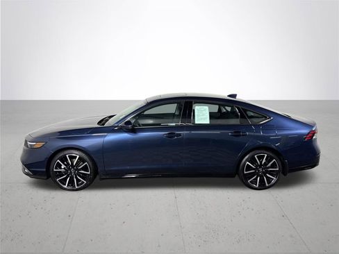 Used 2024 Honda Accord Touring image 10