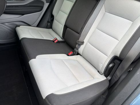Used 2024 GMC Terrain SLE AWD/4WD image 15