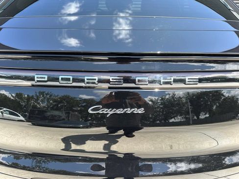 Certified 2020 Porsche Cayenne AWD/4WD image 14