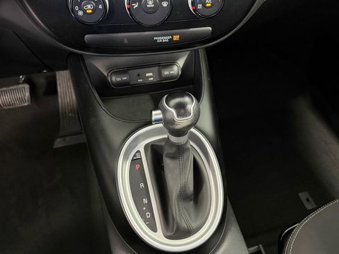 Used 2017 Kia Soul + FWD Hatchback 2.0L 4-Cyl image 33