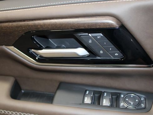 New 2026 GMC Yukon XL Denali Ultimate AWD/4WD image 21