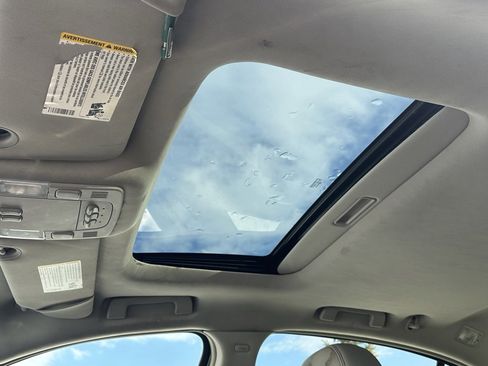 Used 2008 Buick Lucerne CXS image 21