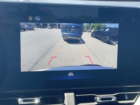 New 2026 Chevrolet Equinox LT FWD image 17