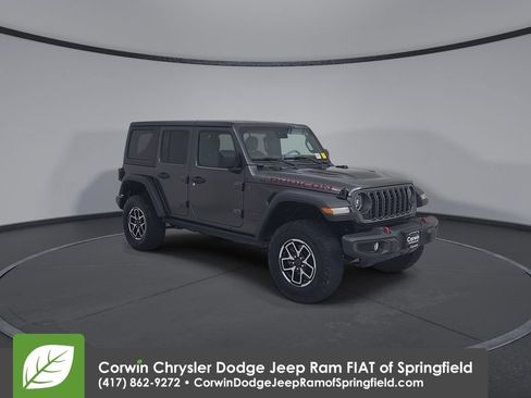 Certified 2025 Jeep Wrangler Unlimited Rubicon AWD/4WD image 3