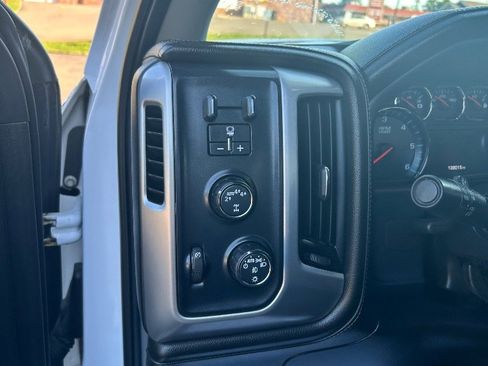 Used 2018 GMC Sierra 1500 SLT w/ Max Trailering Package AWD/4WD image 8