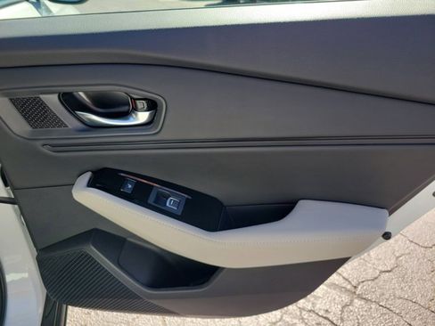 Used 2025 Honda Accord Touring image 11