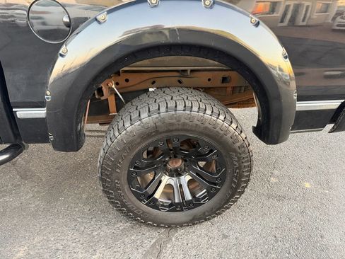 Used 2010 Ford F150 Platinum image 18