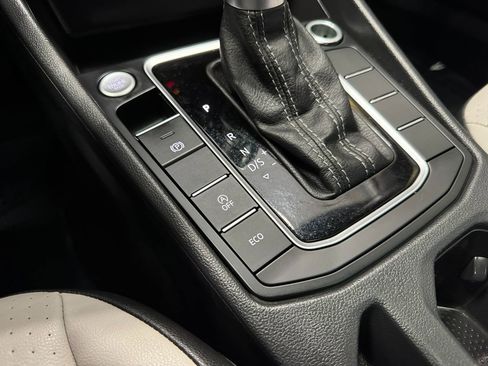 Used 2019 Volkswagen Jetta R-Line w/ R-Line Cold Weather Package image 38