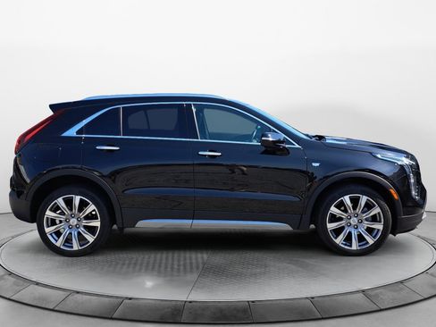 Used 2023 Cadillac XT4 Premium Luxury FWD image 8