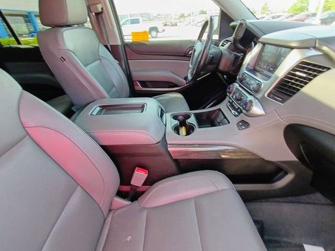 Used 2019 Chevrolet Suburban LT AWD/4WD image 8