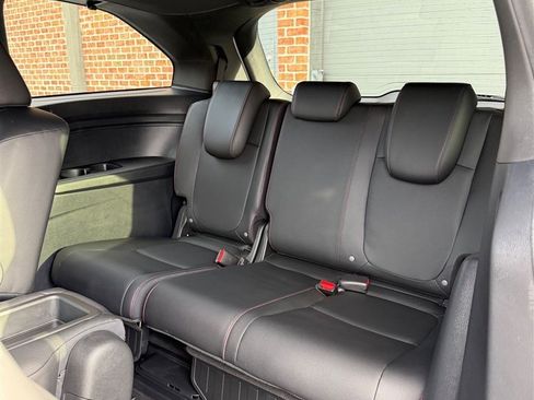 Used 2024 Honda Odyssey Sport image 13