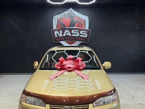 Used 2002 Isuzu Axiom XS RWD image 7