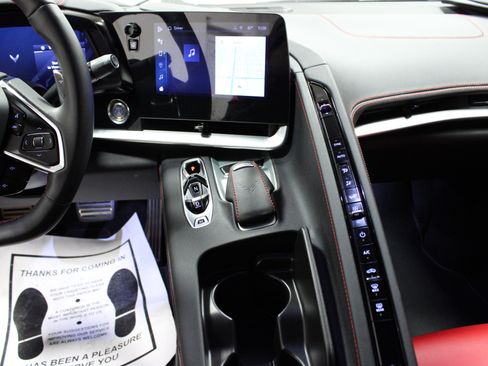 Used 2024 Chevrolet Corvette Stingray Convertible w/ 1LT image 16