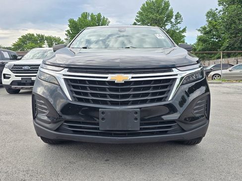 Used 2022 Chevrolet Equinox LS AWD/4WD image 2