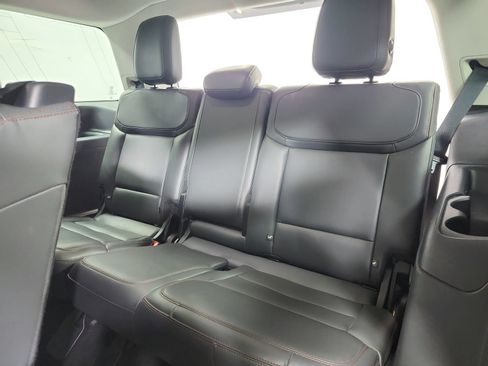 Used 2025 Ford Expedition Active AWD/4WD image 43
