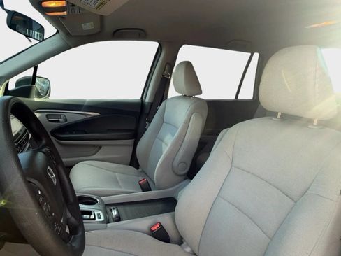Used 2016 Honda Pilot EX image 9