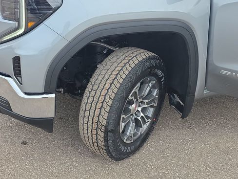New 2026 GMC Sierra 1500 SLE AWD/4WD image 31