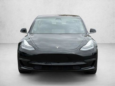 Used 2019 Tesla Model 3 Standard Range Plus RWD image 2