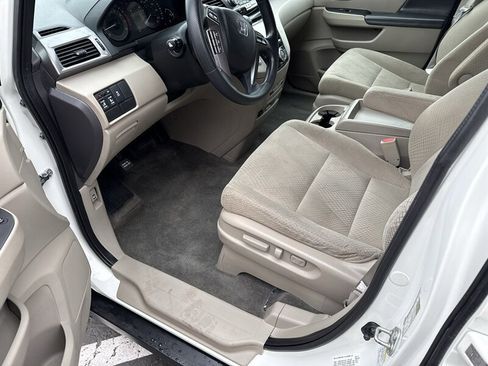 Used 2017 Honda Odyssey SE image 17