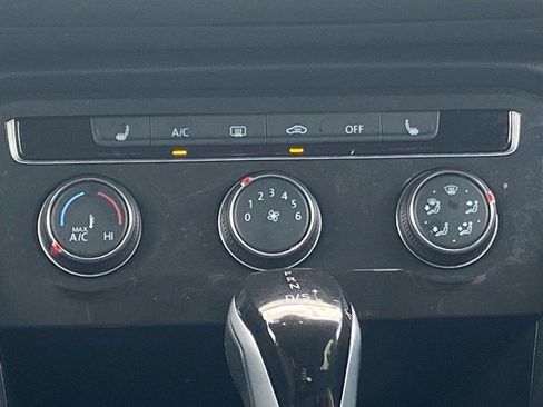 Certified 2024 Volkswagen Tiguan S image 7