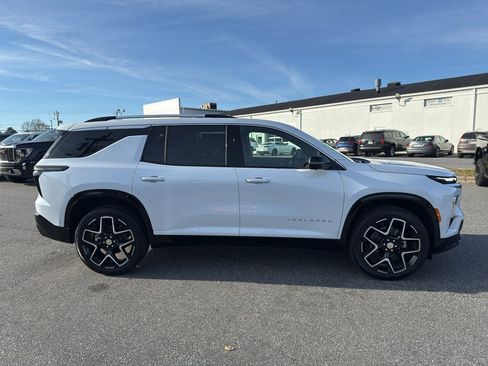 New 2026 Chevrolet Traverse High Country image 6
