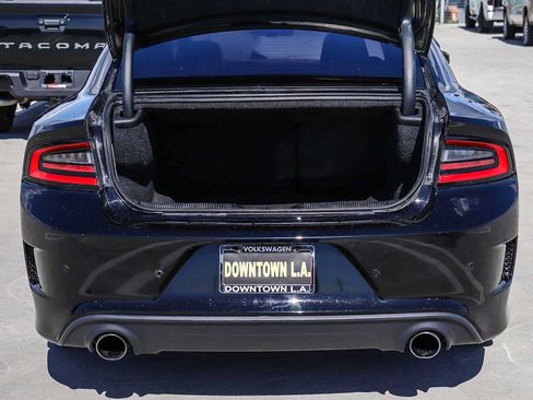Used 2017 Dodge Charger R/T Scat Pack w/ Technology Group RWD image 29