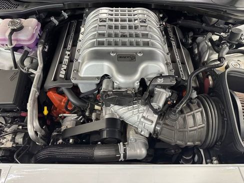 Used 2021 Dodge Challenger SRT Hellcat w/ Plus Package RWD image 6