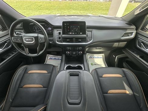 Used 2024 GMC Yukon AT4 w/ Technology Package AWD/4WD image 20