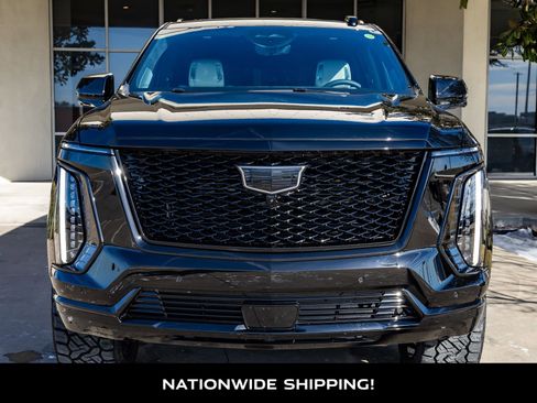 Used 2026 Cadillac Escalade ESV Platinum Sport w/ LPO, ONYX Package image 4