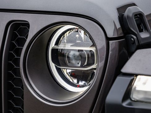 Used 2020 Jeep Gladiator Mojave image 7