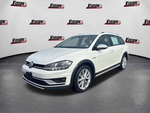 Used 2018 Volkswagen Golf Alltrack SE image 1