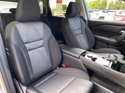 New 2026 Nissan Rogue SV image 9