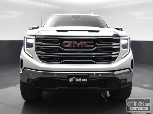 Used 2023 GMC Sierra 1500 SLT AWD/4WD image 48