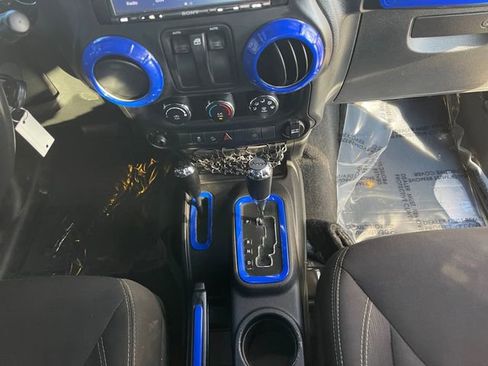 Used 2015 Jeep Wrangler Sahara w/ Connectivity Group image 11