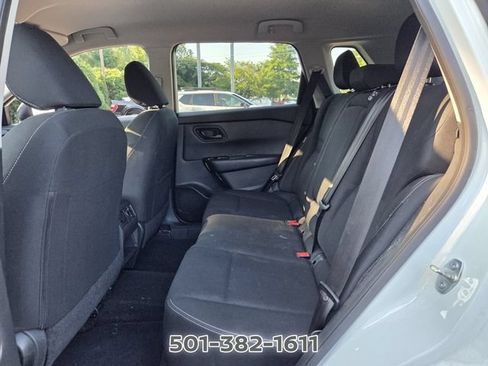 Used 2025 Nissan Rogue S AWD/4WD image 10
