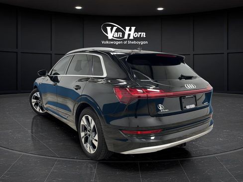 Used 2022 Audi e-tron Premium w/ Towing Package AWD/4WD image 5