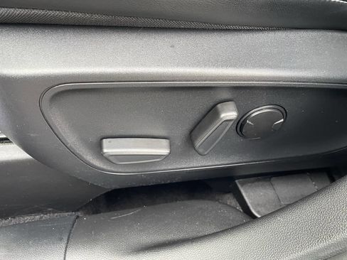 Used 2024 Ford Escape Platinum image 13