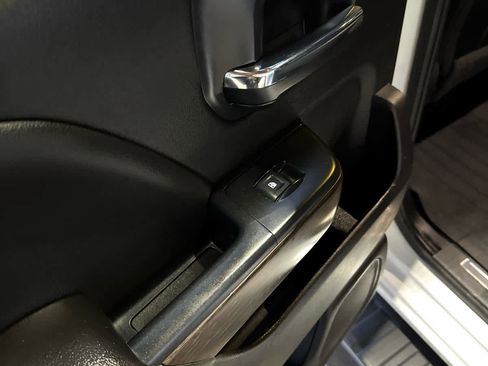 Used 2017 GMC Sierra 2500 Denali w/ Duramax Plus Package image 28