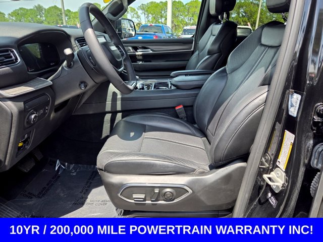 Used 2024 Jeep Wagoneer Series II RWD image 9