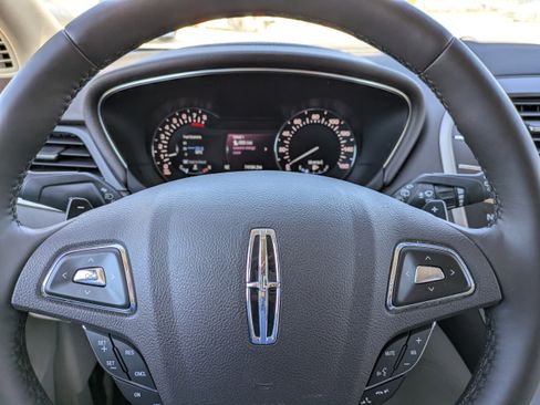 Used 2018 Lincoln MKC Reserve w/ Lincoln MKC Climate Package image 24