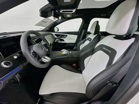 New 2026 Mercedes-Benz E 53 AMG 4MATIC Sedan image 23