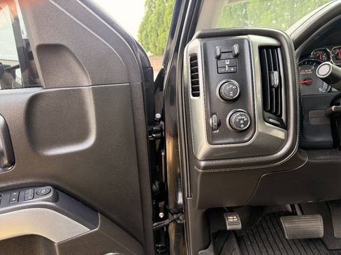 Used 2019 Chevrolet Silverado 2500 LTZ w/ Duramax Plus Package AWD/4WD image 12